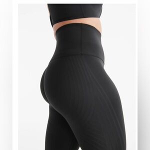 Knix | Hi-touch Leggings | Large | Black